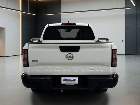 Used 2022 Nissan Frontier S w/ Technology Package RWD image 5