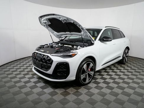 New 2026 Audi SQ5 Premium Plus image 35