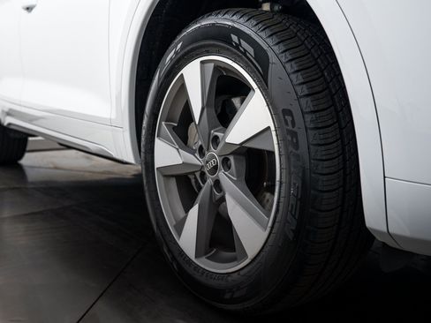 Certified 2023 Audi Q5 2.0T Premium Plus w/ Premium Plus Package AWD/4WD image 25