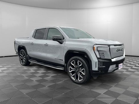 Used 2024 GMC Sierra EV Denali image 2