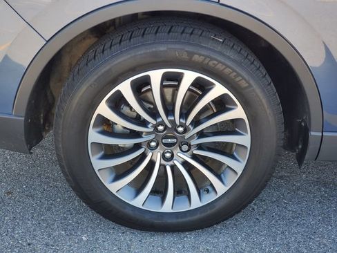 Used 2020 Lincoln Aviator Reserve w/ Elements Package Plus AWD/4WD image 32