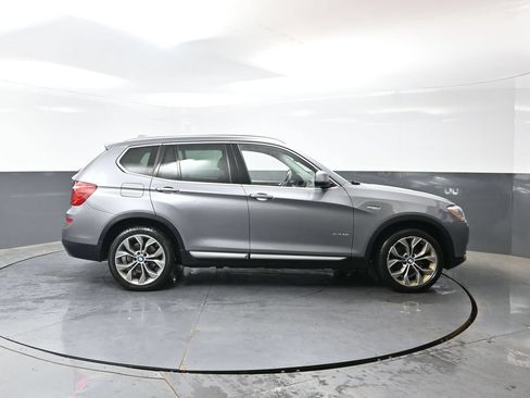 Used 2016 BMW X3 xDrive28i AWD/4WD image 2