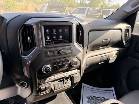 New 2025 GMC Sierra 3500 Pro w/ Convenience Package image 18