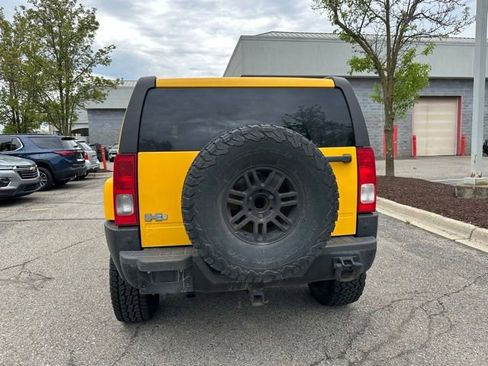 Used 2007 HUMMER H3 AWD/4WD image 4
