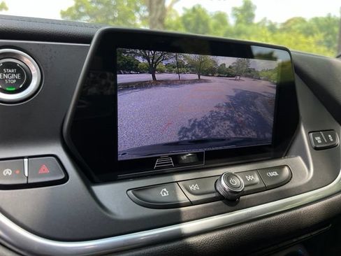 Used 2021 Chevrolet Blazer LT FWD image 36