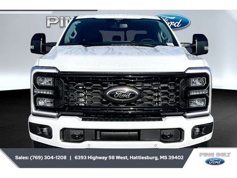New 2026 Ford F250 Lariat w/ Black Appearance Package AWD/4WD image 3
