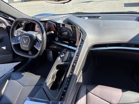 Used 2023 Chevrolet Corvette Stingray Premium Cpe w/ Z51 Performance Package RWD image 21