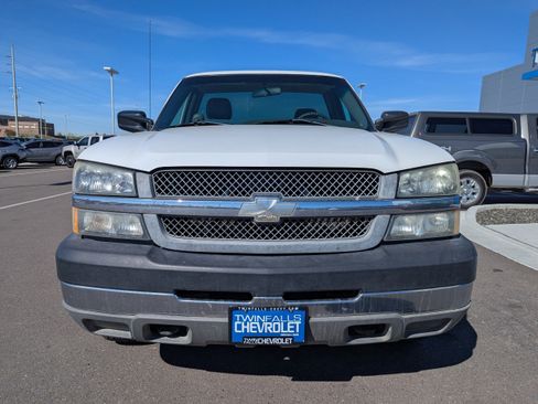 Used 2004 Chevrolet Silverado 2500 W/T AWD/4WD image 5