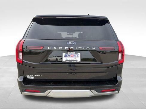 Used 2025 Ford Expedition Platinum AWD/4WD image 12