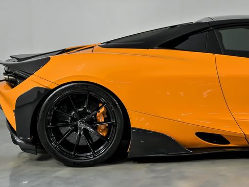 Used 2020 McLaren 720S Performance image 19