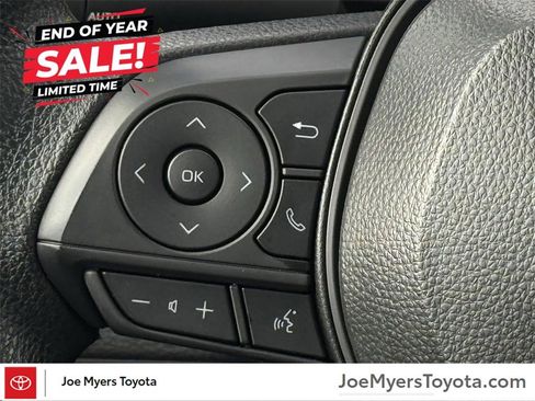 Used 2025 Toyota Corolla LE image 12