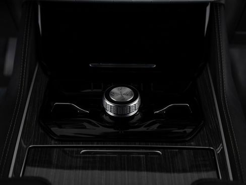 Used 2022 Jeep Wagoneer Series III image 41