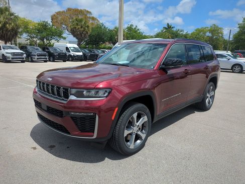 New 2026 Jeep Grand Cherokee L Limited RWD image 9