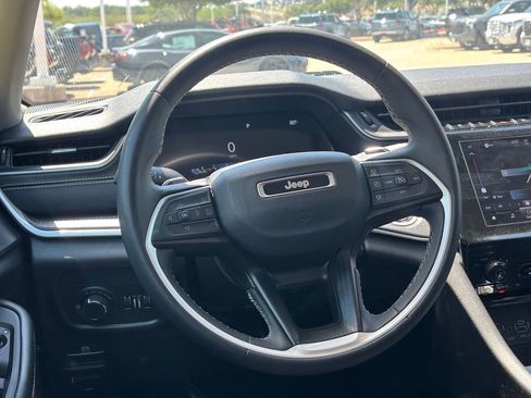 Used 2024 Jeep Grand Cherokee Laredo RWD image 26