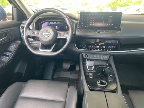 Certified 2024 Nissan Rogue SL w/ SL Premium Package AWD/4WD image 18