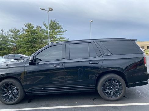 Used 2024 Cadillac Escalade Sport Platinum w/ LPO, ONYX Package image 2