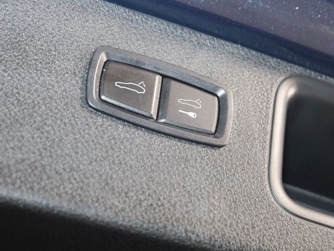 Used 2020 Porsche Macan AWD/4WD image 49