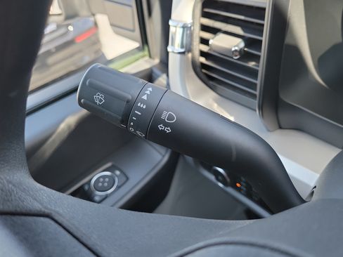 Used 2025 Ford F350 XL AWD/4WD image 27