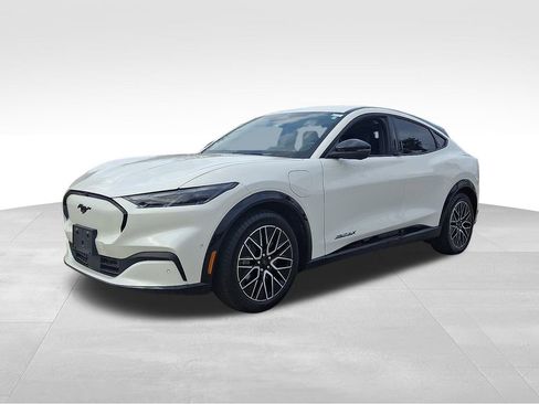 Used 2024 Ford Mustang Mach-E Premium image 3