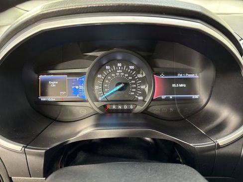 Used 2017 Ford Edge SEL w/ Equipment Group 201A AWD/4WD image 17