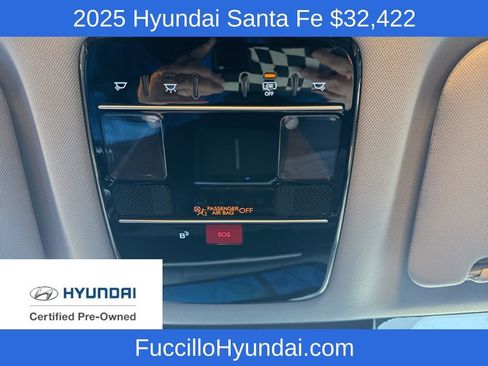 Certified 2025 Hyundai Santa Fe SEL image 23