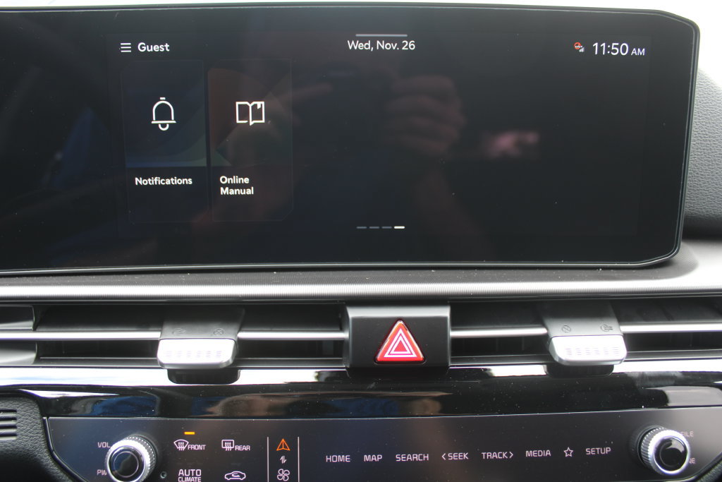 New 2026 Kia Sportage SX FWD image 48