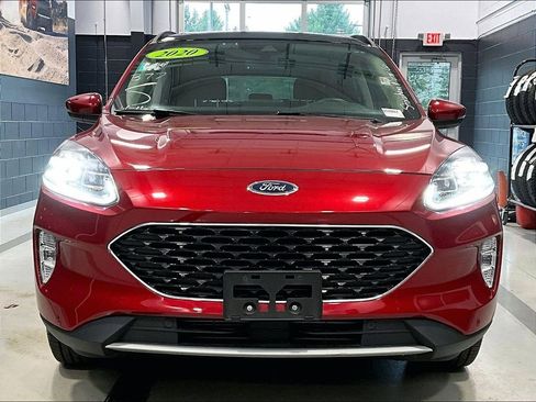 Used 2020 Ford Escape Titanium AWD/4WD image 2