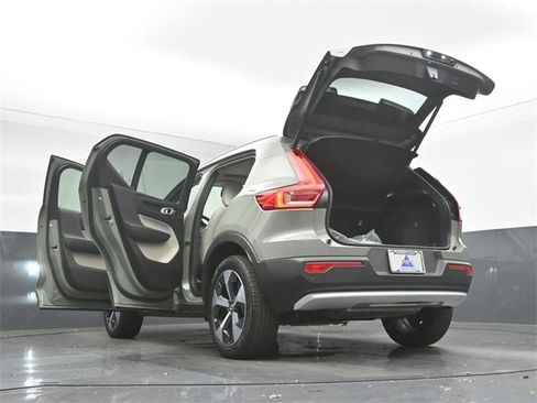 Used 2023 Volvo XC40 B5 Plus w/ Protection Package Premier image 53