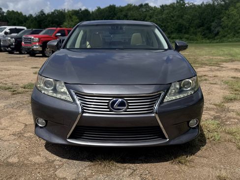 Used 2013 Lexus ES 300h w/ Premium Pkg FWD image 8