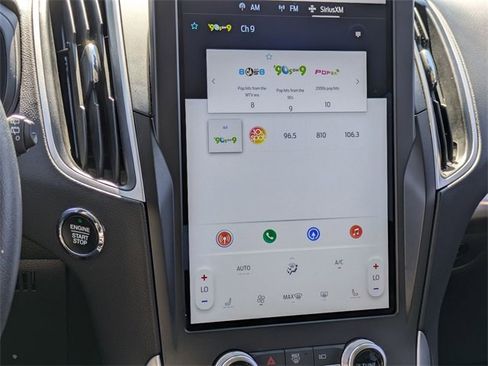 Used 2024 Ford Edge SEL image 21