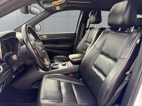 Used 2020 Jeep Grand Cherokee Limited AWD/4WD image 22
