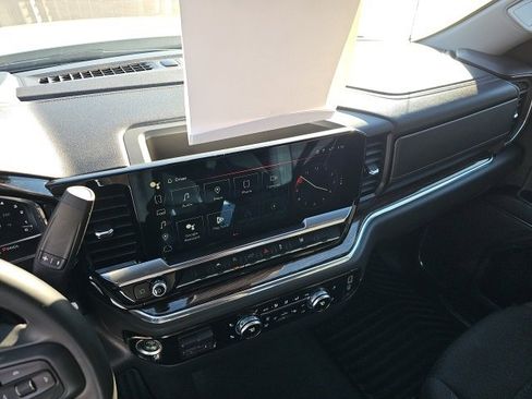 Used 2023 GMC Sierra 1500 Elevation image 40