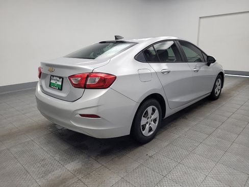 Used 2018 Chevrolet Cruze LS FWD image 9