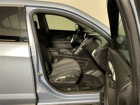 Used 2015 Chevrolet Equinox LT w/ Driver Convenience Package image 27