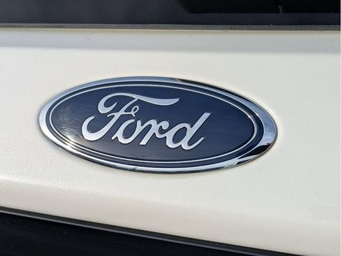 Certified 2021 Ford Explorer ST w/ Equipment Group 401A image 9