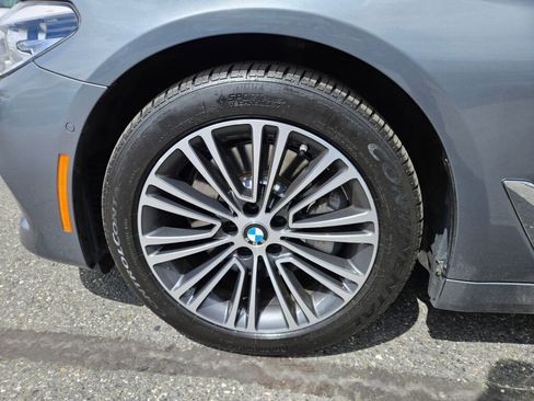Used 2017 BMW 530i xDrive AWD/4WD image 8