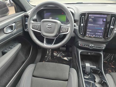 Certified 2023 Volvo XC40 Recharge Ultimate w/ Protection Package Premier AWD/4WD image 16