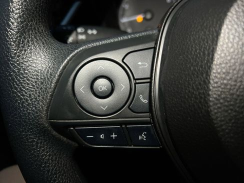 Used 2023 Toyota Corolla LE image 33