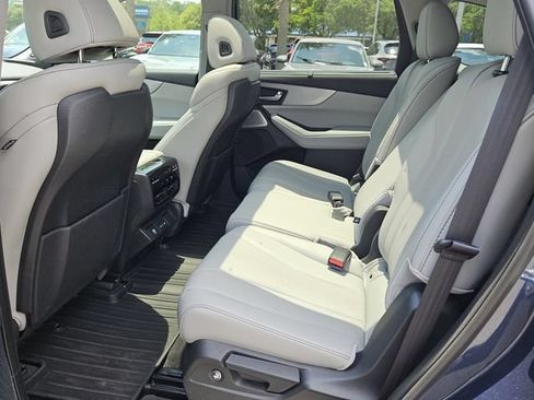 Certified 2025 Acura MDX FWD w/ Technology Package image 4