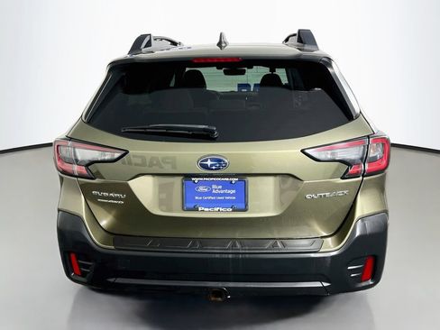Used 2020 Subaru Outback Premium w/ Popular Package #1 AWD/4WD image 8