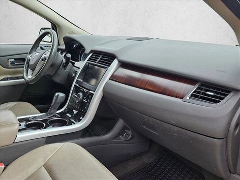 Used 2013 Ford Edge Limited image 17