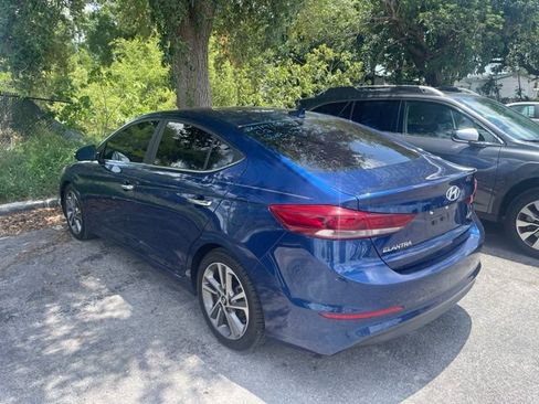 Used 2017 Hyundai Elantra Limited FWD image 7