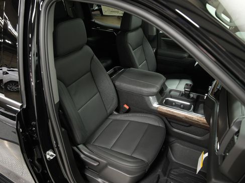 New 2026 GMC Sierra 1500 Elevation w/ Elevation Premium Package image 13