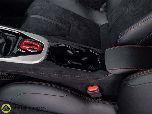 Used 2025 Lotus Emira image 15