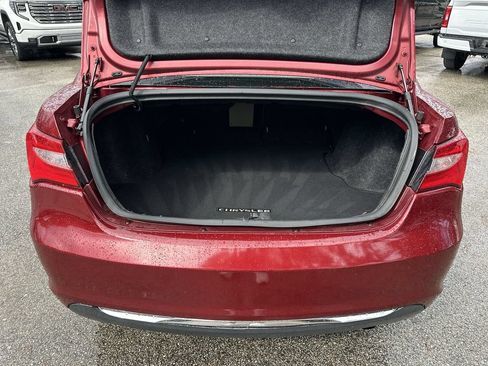Used 2013 Chrysler 200 Touring FWD image 23