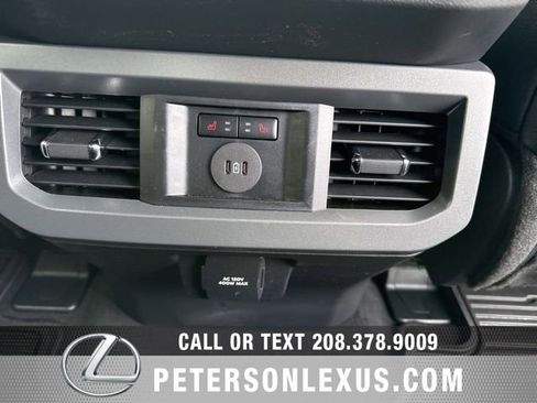 Used 2025 Ford F250 Lariat w/ FX4 Off-Road Package image 17