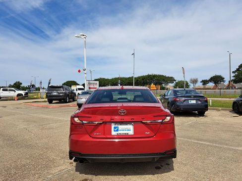 Used 2025 Toyota Camry SE w/ Multimedia Upgrade Package FWD image 6