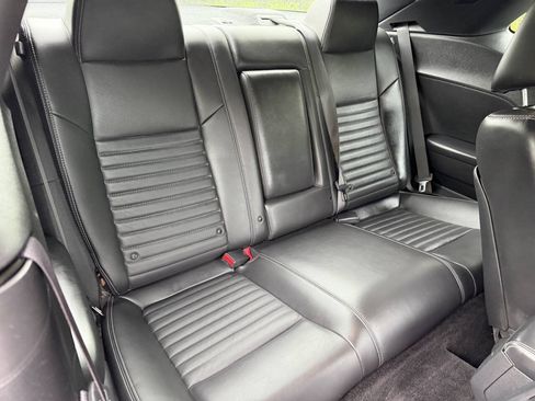 Used 2013 Dodge Challenger R/T RWD image 22