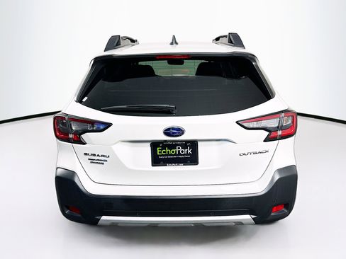 Used 2023 Subaru Outback Limited image 7