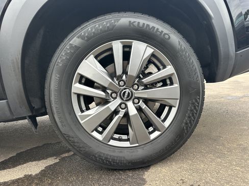 Used 2025 Nissan Pathfinder SV AWD/4WD image 20